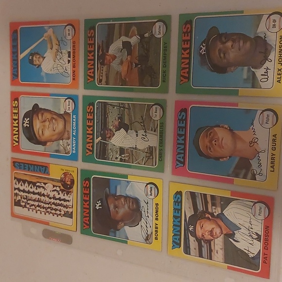 1975 Topps New York Yankees Trading Cards - Picture 3 of 12